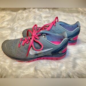 Women’s Nike Size 7-Light Gray and Neon Pink Sneakers with Breathable Mesh